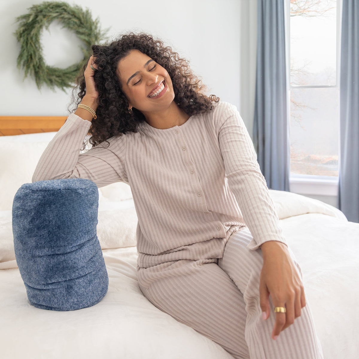 VelvetLoft® Neckroll Pillow