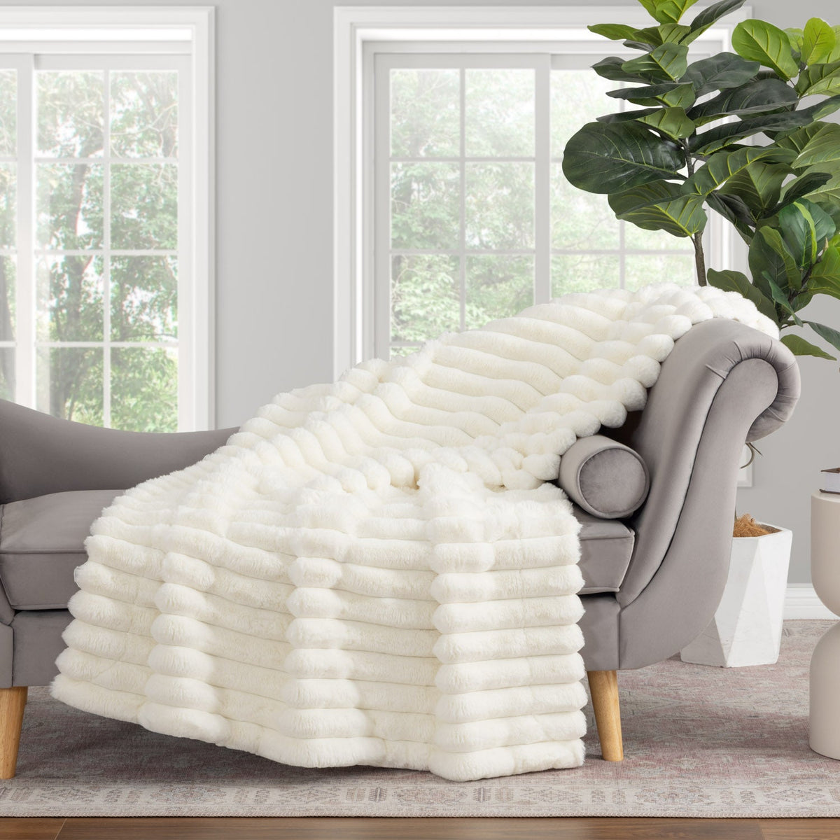 Acadia Faux Fur Throw