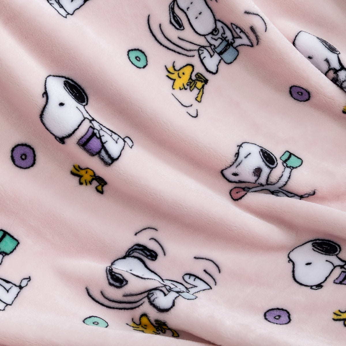 Peanuts® VelvetLoft® Throw