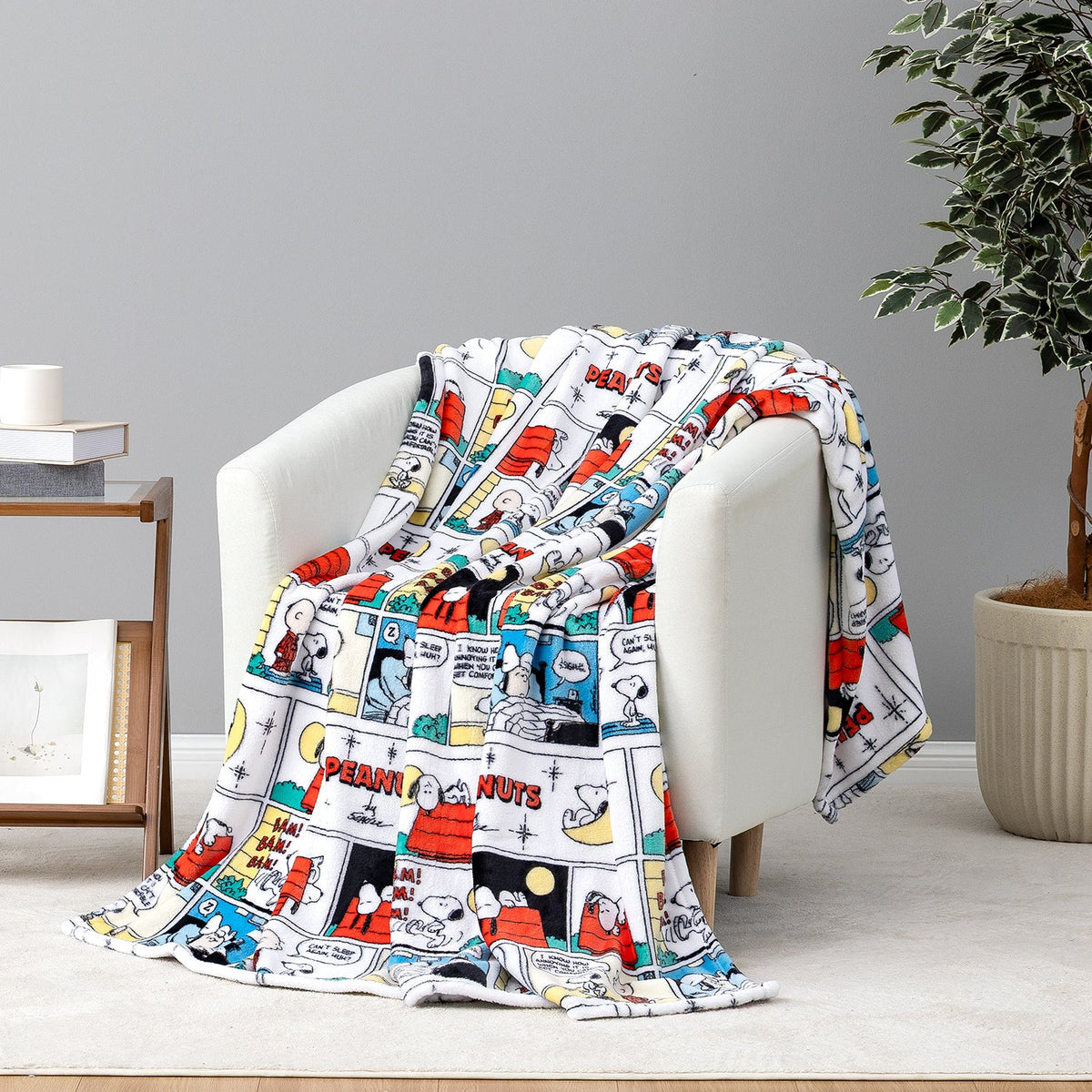 Peanuts® VelvetLoft® Throw