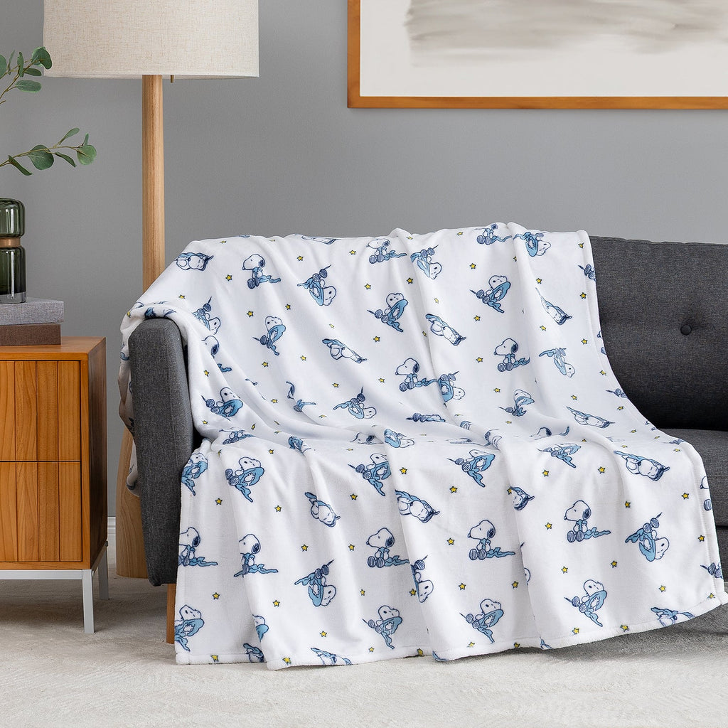 Peanuts® VelvetLoft® Throw