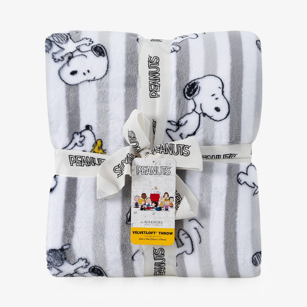 Peanuts® VelvetLoft® Throw