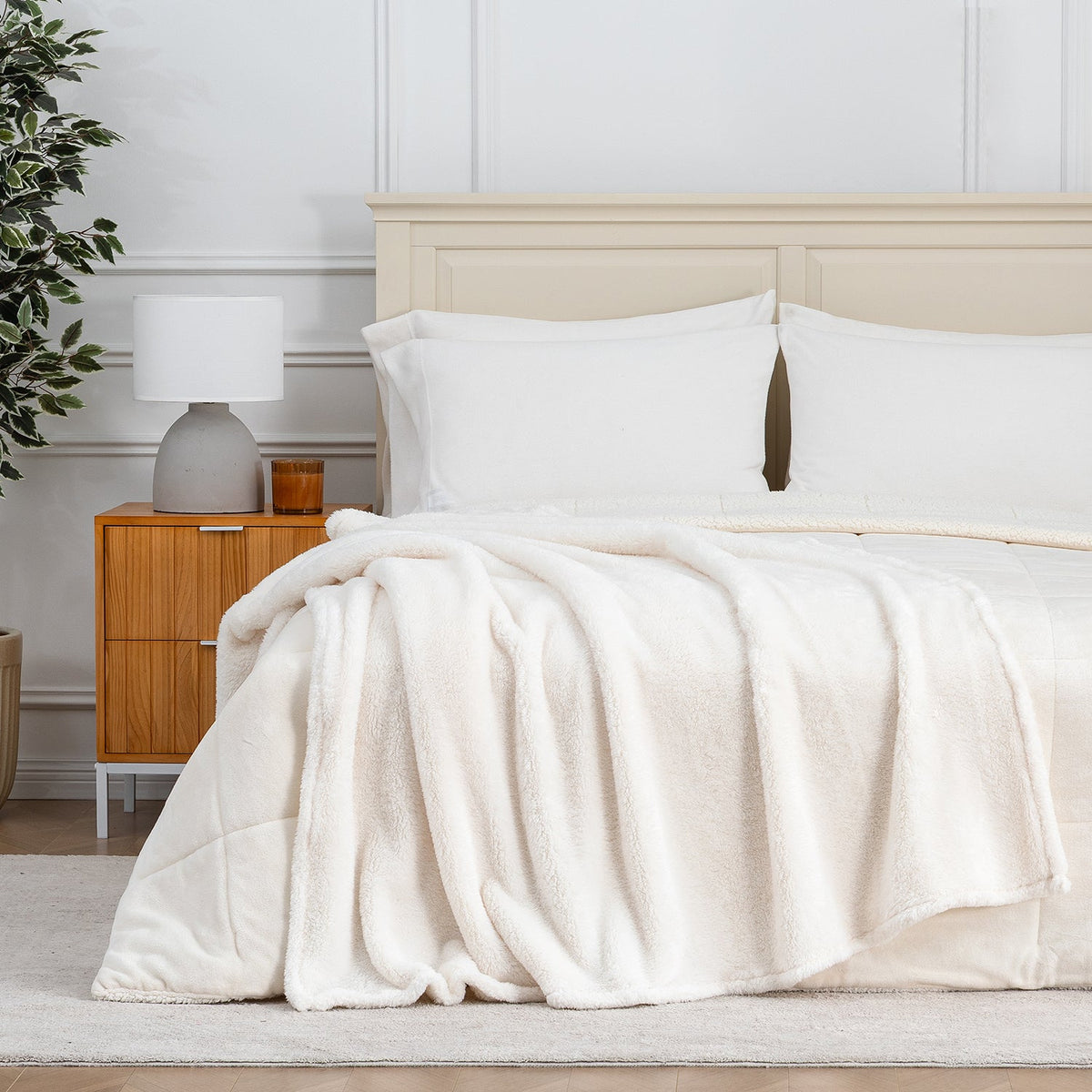 Premium Extra-Fluffy™ Throw
