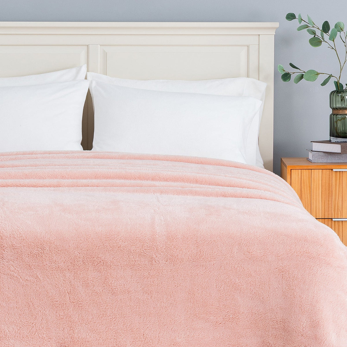 Premium Extra-Fluffy™ Blanket