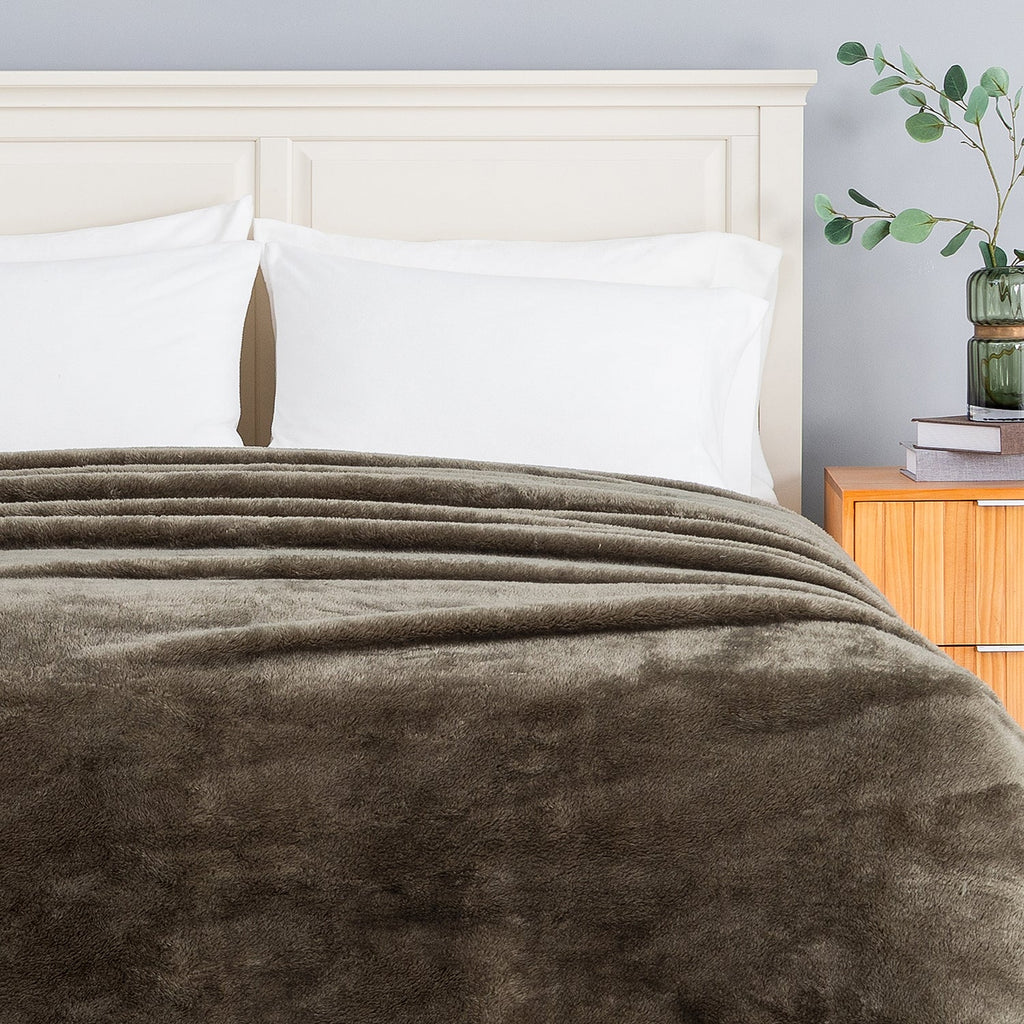 Premium Extra-Fluffy™ Blanket