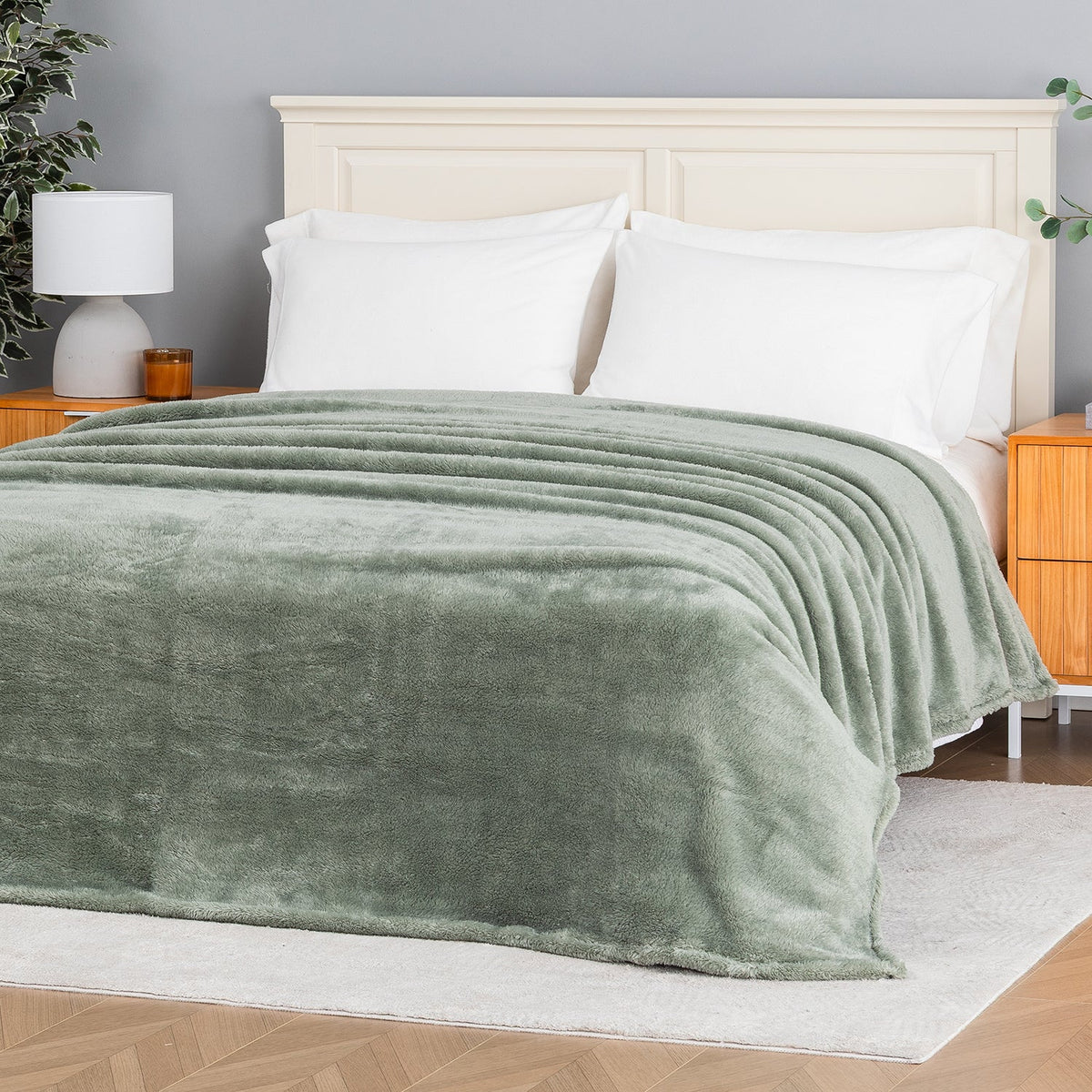 Premium Extra-Fluffy™ Blanket
