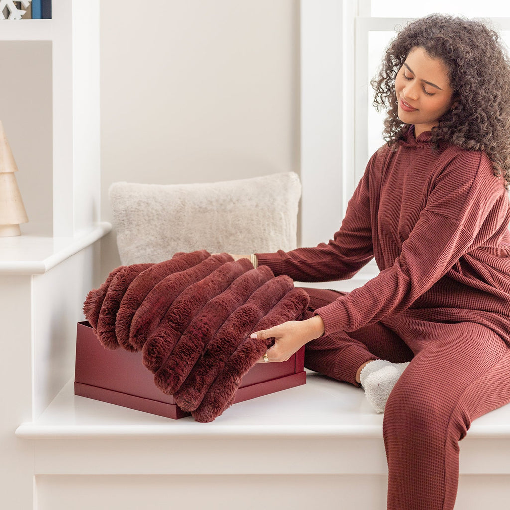 Acadia Faux Fur Throw