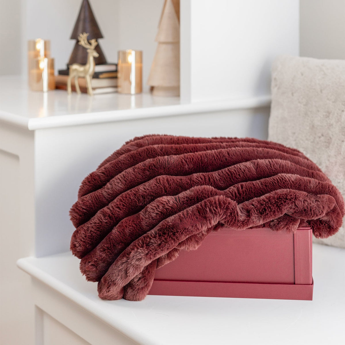 Acadia Faux Fur Throw